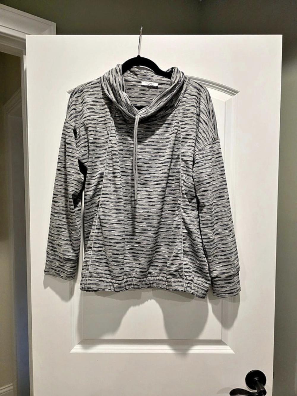 Talbots Gray & Black Cowl Neck Tunic Large